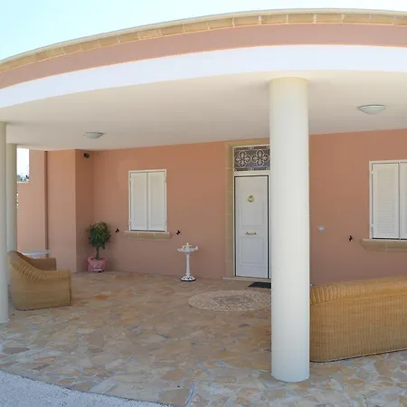 Tenuta Arate 3*