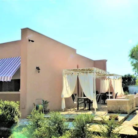 Tenuta Arate 3* Алецио