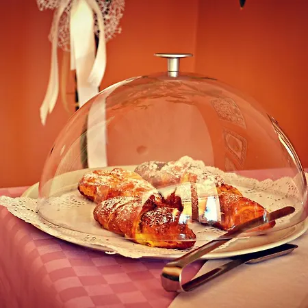 לינה וארוחת בוקר Tenuta Arate 3*